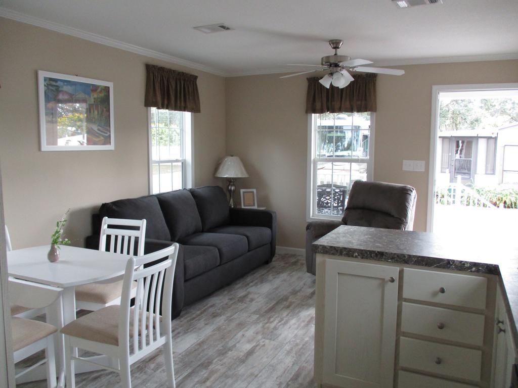 Sweetwater Villa Zephyrhills Bagian luar foto